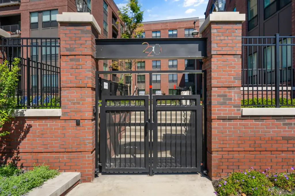 220 Vine Street Apartments - Aluminum Railing